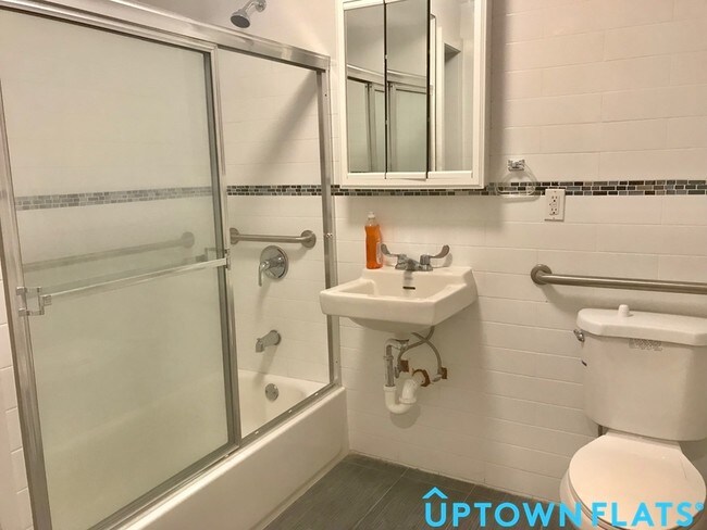 Foto del edificio - 1267 E 54th St