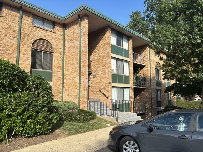 Building Photo - 521 N Armistead St