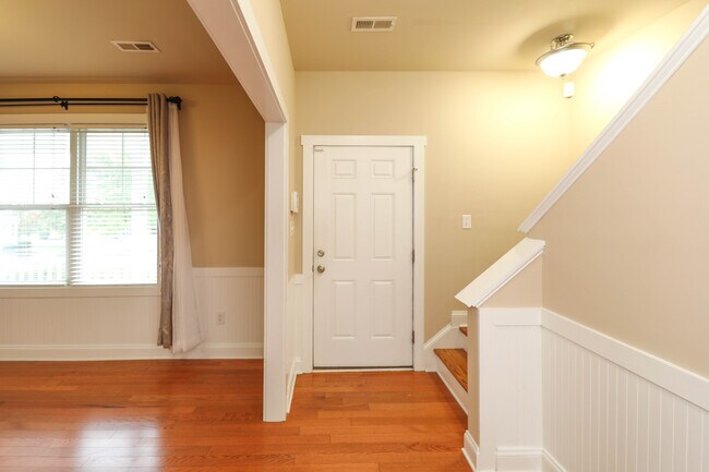 Foto del edificio - 328 Marquette Ct