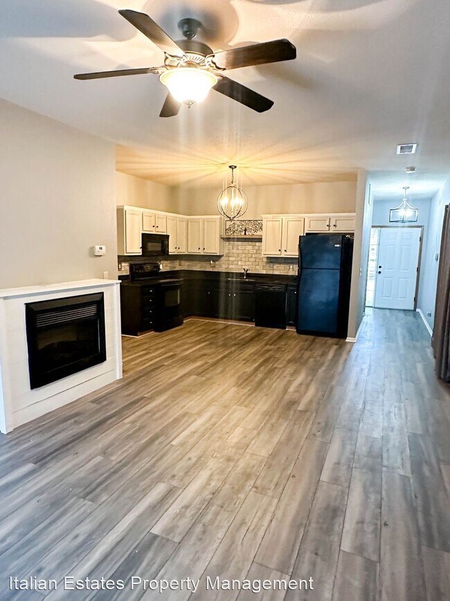 Building Photo - 3 br, 2.5 bath House - 816 Oakbrook