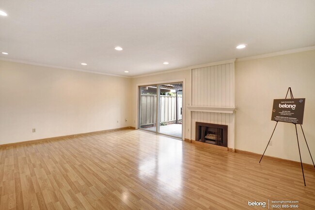 Building Photo - 1305 Weepinggate Ln