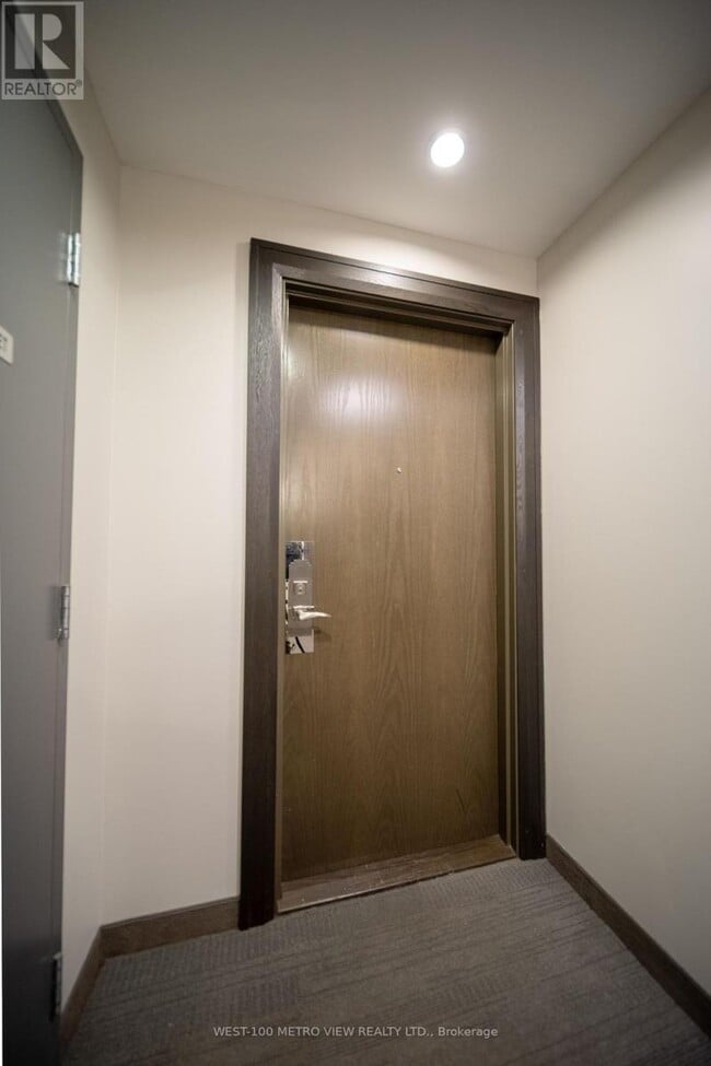 Building Photo - 2910 Hwy 7