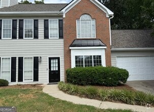 Building Photo - 1570 Quail Point Way NE
