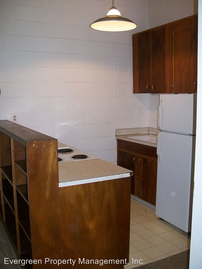 Building Photo - 701 Parker St