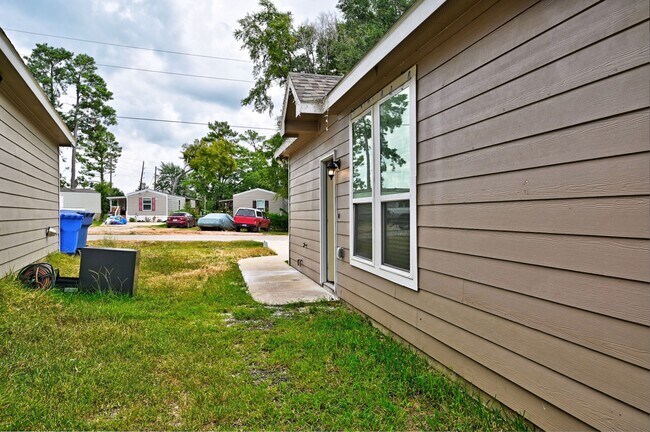 Foto del edificio - 11552 Persimmon St