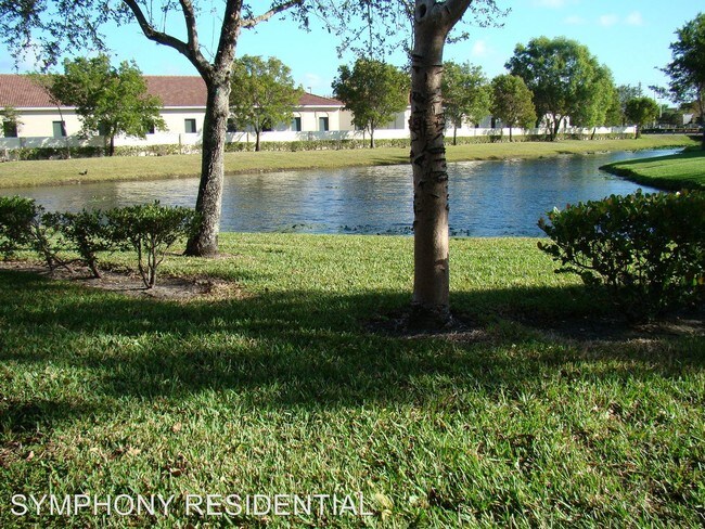 Building Photo - 3105 NW 118th Dr