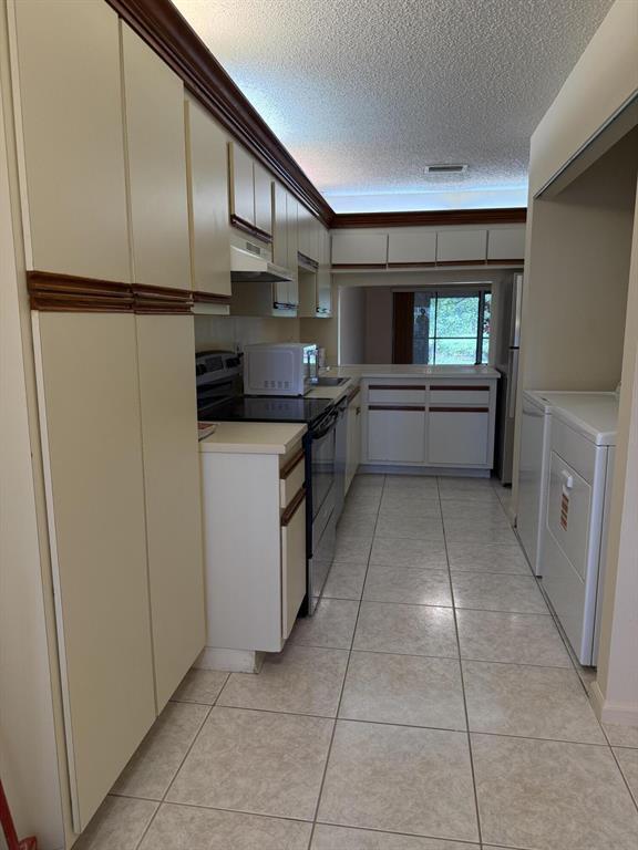 Building Photo - 12028 Royal Palm Blvd