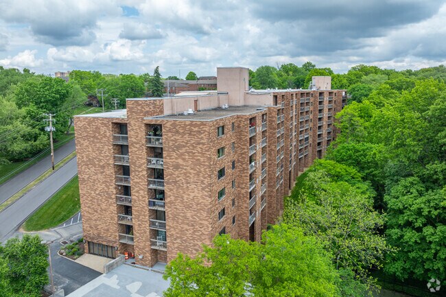Building Photo - Cochran Hall Condominium