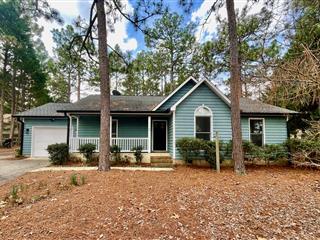 Foto principal - 110 Sawmill Rd E