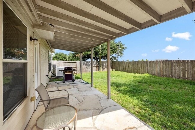 Foto del edificio - 20022 Juniper Berry Dr