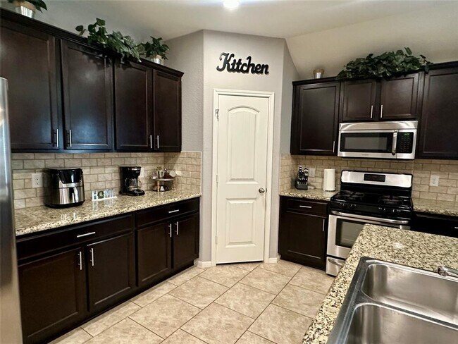 Foto del edificio - 3143 McDonough Way