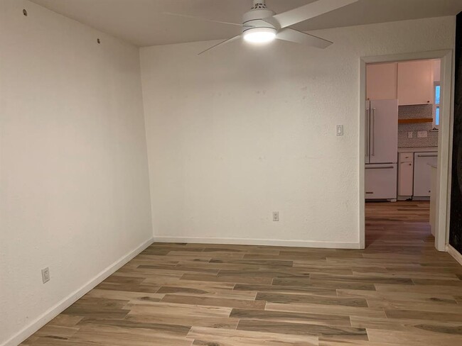 Foto del edificio - 4404 Bouvet Ct