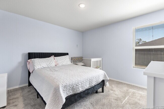 Building Photo - 5762 Sunset Point