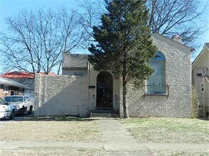 Building Photo - 2806 E 5th Ave