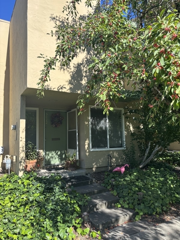 Foto principal - 3022 Yulupa Ave