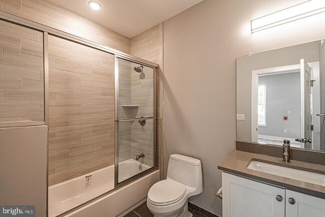 Foto del edificio - 715 S 51st St