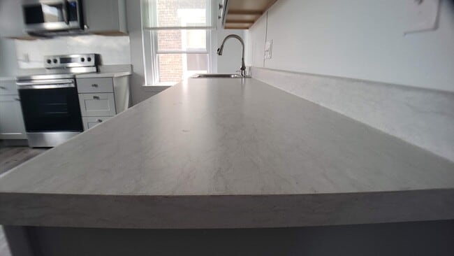 Building Photo - 25 Chester St