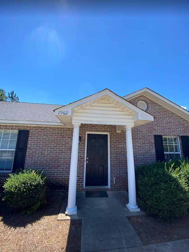 Foto del edificio - Available in February!