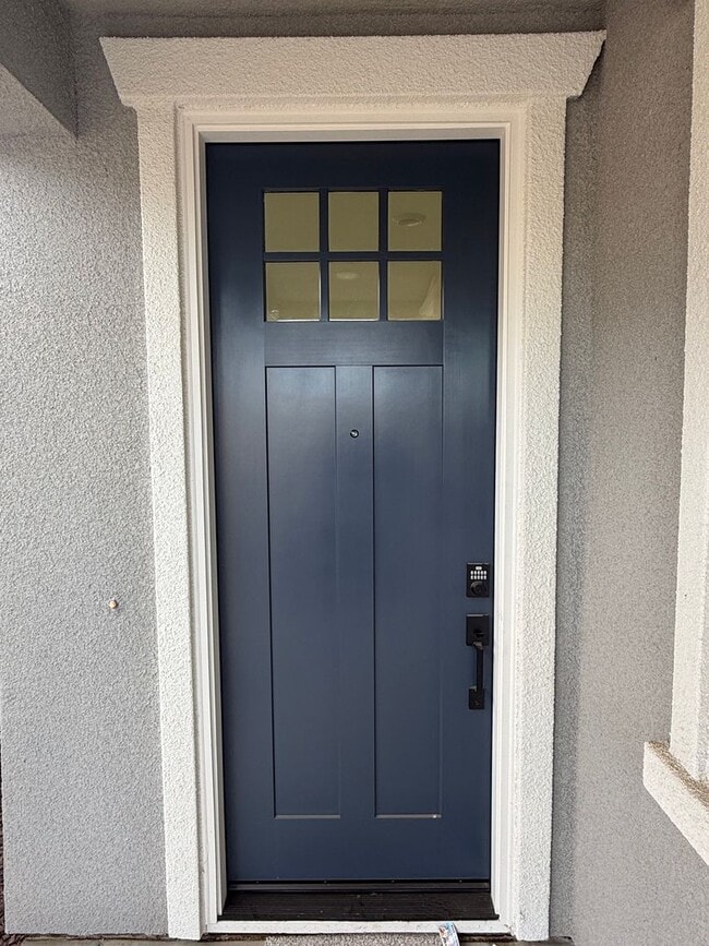 Foto del edificio - Stunning New-Construction two-story home 5bed 3bath