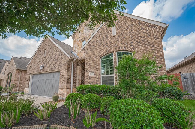 Foto del edificio - 2112 Arrowood Glen Dr