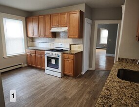 Building Photo - 23 Windham St