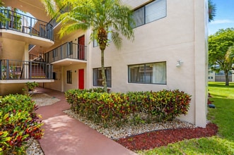 Building Photo - 5310 Las Verdes Cir