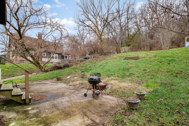 Building Photo - 710 Highland Ave