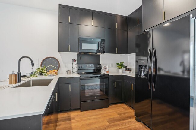 Foto del edificio - The Hollander Rowhomes