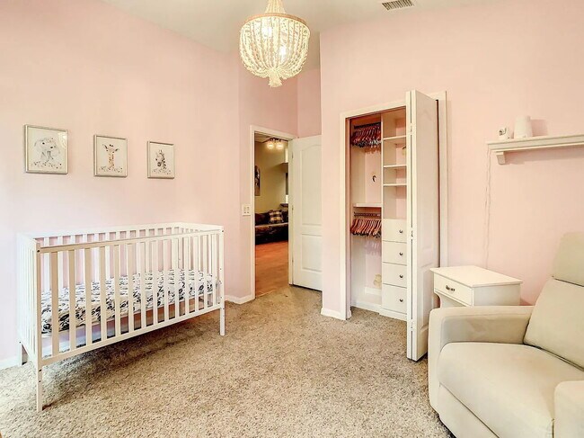 Building Photo - "Spacious 4-Bedroom Haven with 2 Full Baths in Brandon, FL – Your Dream Home Awaits!"