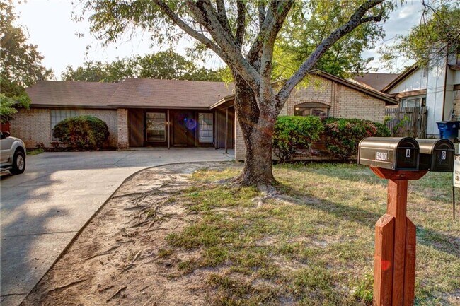 Building Photo - 9410 Quail Meadow Dr