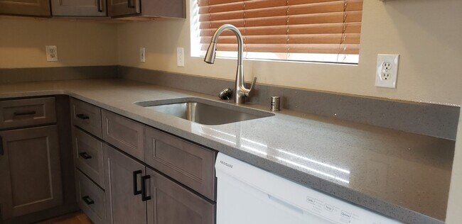 Building Photo - 3431-3433 E. Montgomery Ave