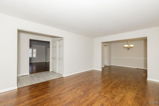 Foto del edificio - 1836 Rockmoor Dr