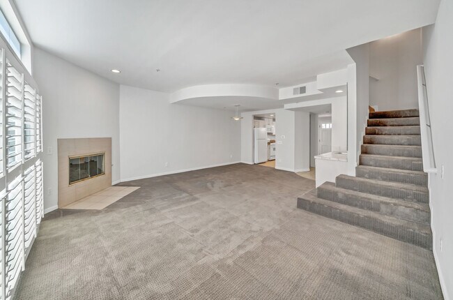 Building Photo - 5107 Coldwater Canyon Ave