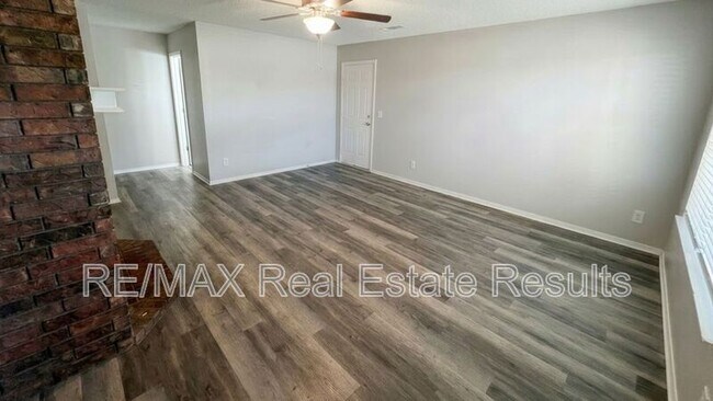 Foto del edificio - 4416 Acoma St