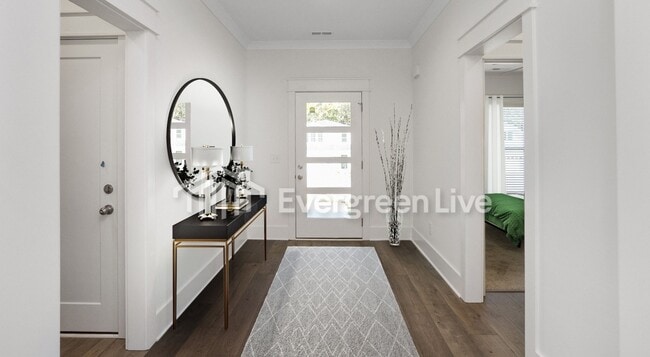 Foto del edificio - 244 Greenwood Dr