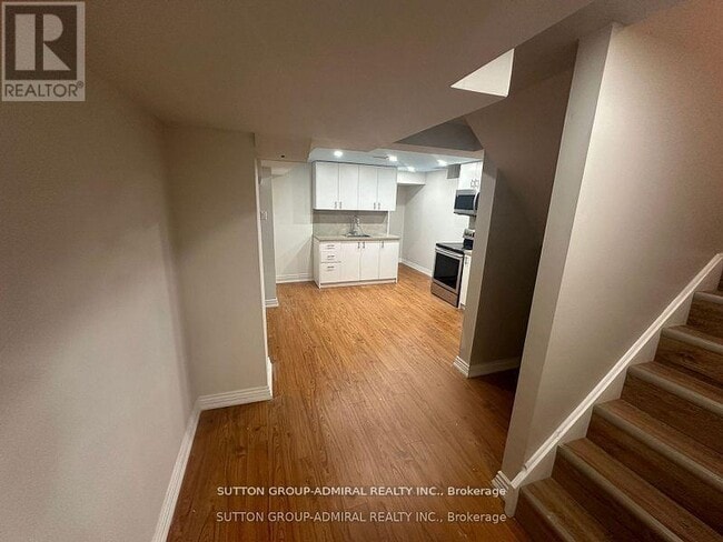 Building Photo - 185 Red Maple Rd