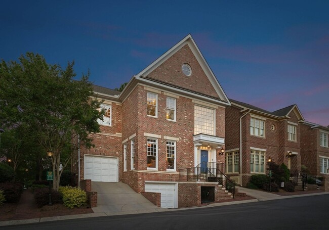 Foto del edificio - 1124 Dilworth Crescent Row