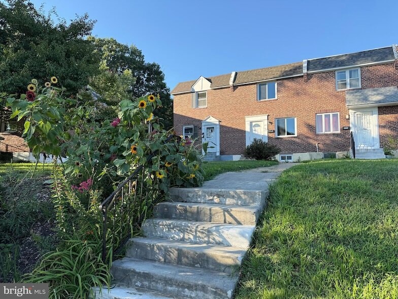 Foto principal - 103 Madison Dr