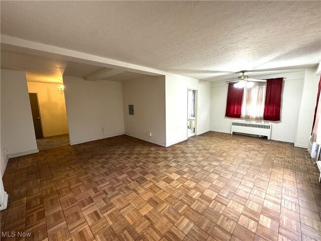 Foto del edificio - 11820 Edgewater Dr