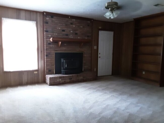 Foto del edificio - 6831 Buttermere Dr