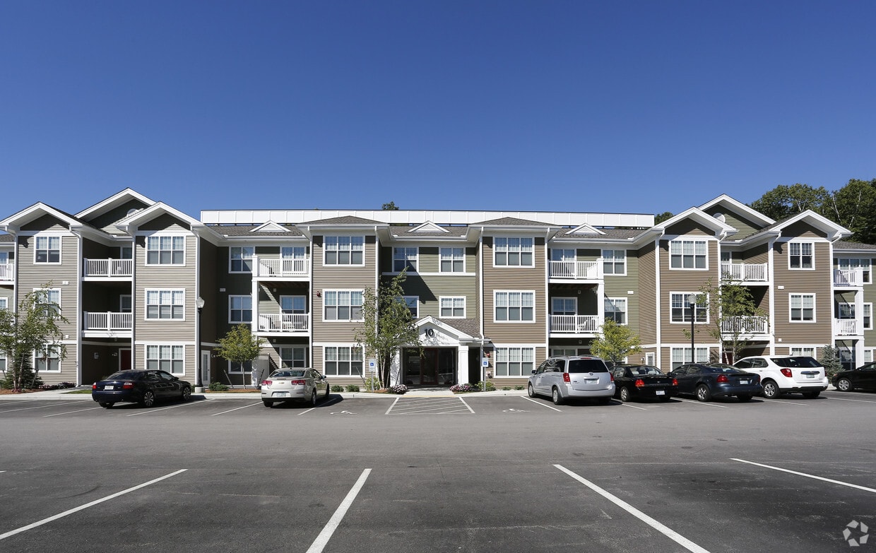 Tara Heights Apartments Nashua, NH