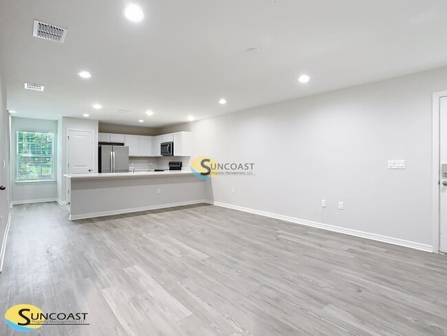 Building Photo - 3821 SW 43rd Ct