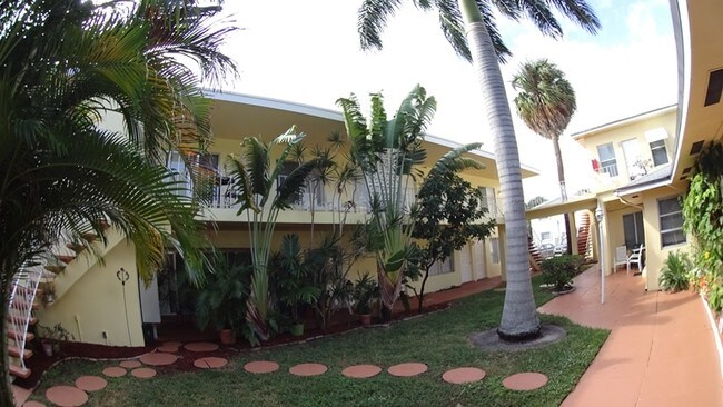 Primary Photo - 15 S Palmway