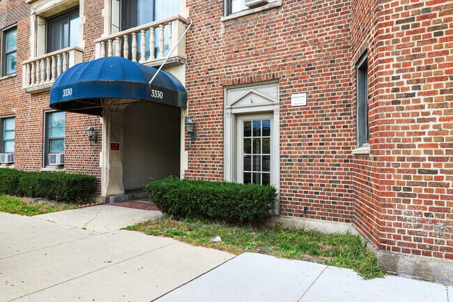 Foto del edificio - 3330 N Lake Shore Dr