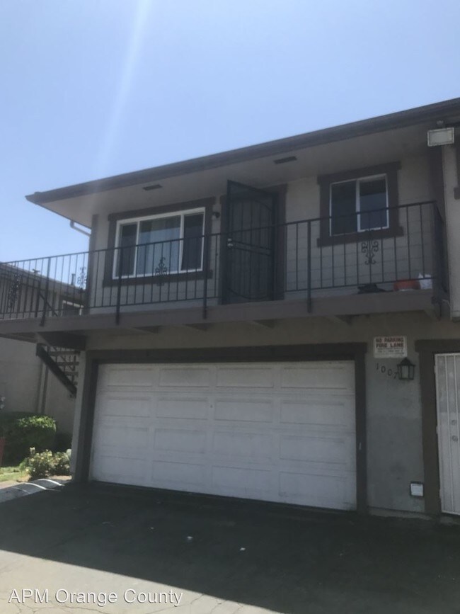Building Photo - 2 br, 1 bath House - 1007 S. MANTLE LN. #D