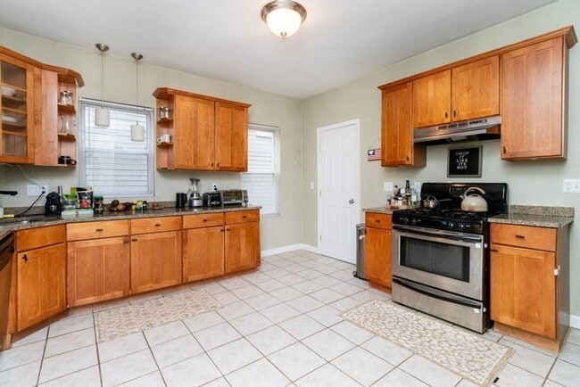 Foto del edificio - 12 Thelma Rd