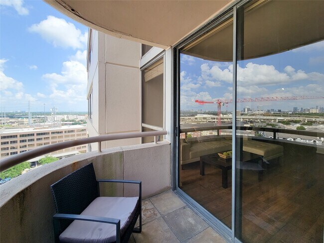 Foto del edificio - 3525 Sage Rd