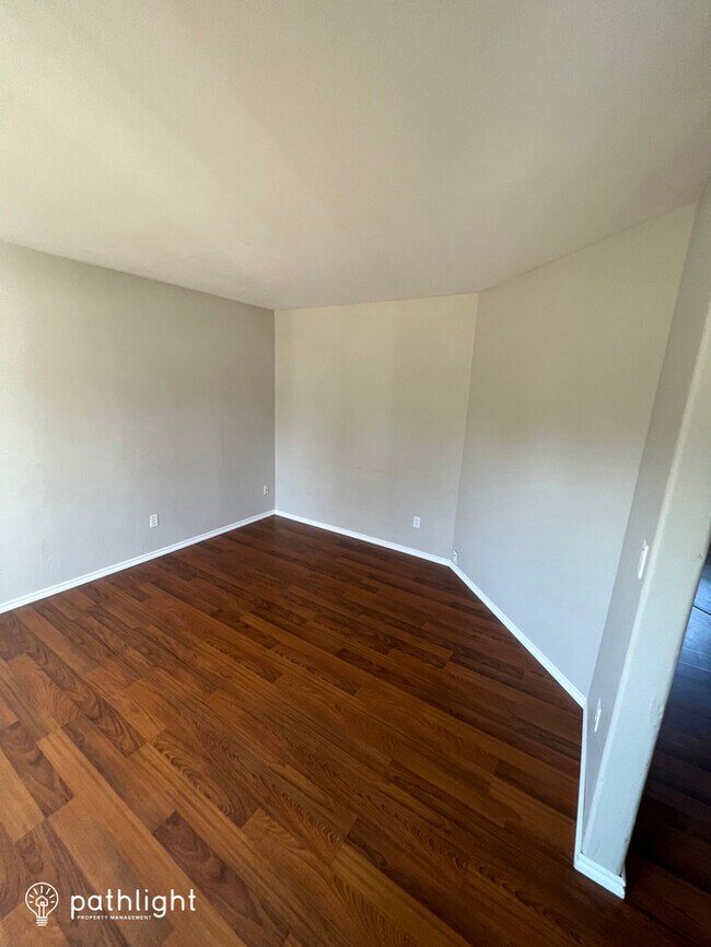 Foto del edificio - 6021 Thornbury Drive Southeast, Lacey, WA,...