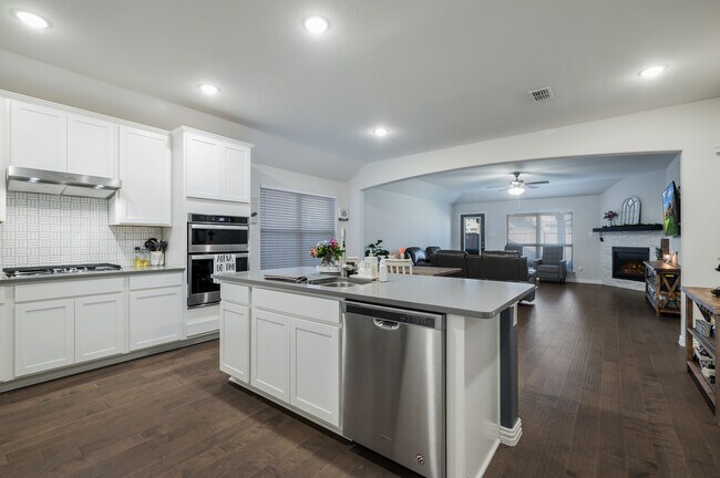 Foto del edificio - 3001 Mulberry Ave