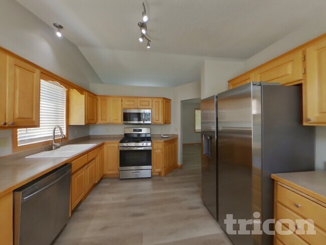 Foto del edificio - 23198 Jivaro St NW